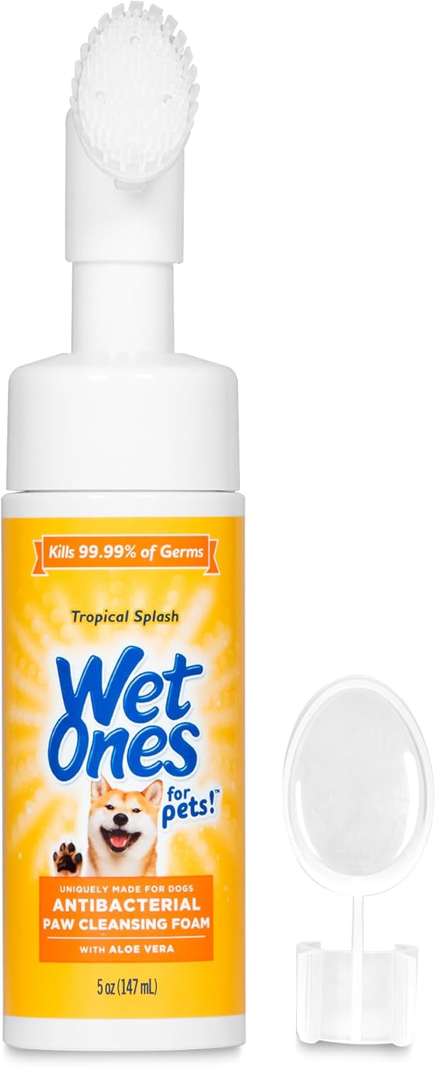 Wet Ones for Pets Dog Paw Cleaner Foaming Cleanser with Scrubber Brush 5 oz