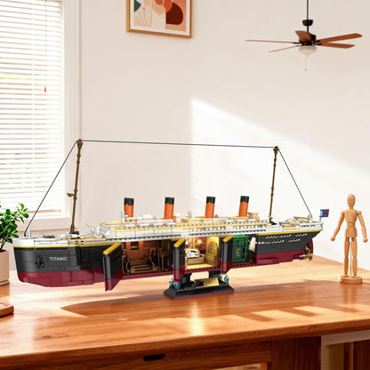 Titanic Building Block Set Ship Model with Glacier Light Strip 2288 Pieces